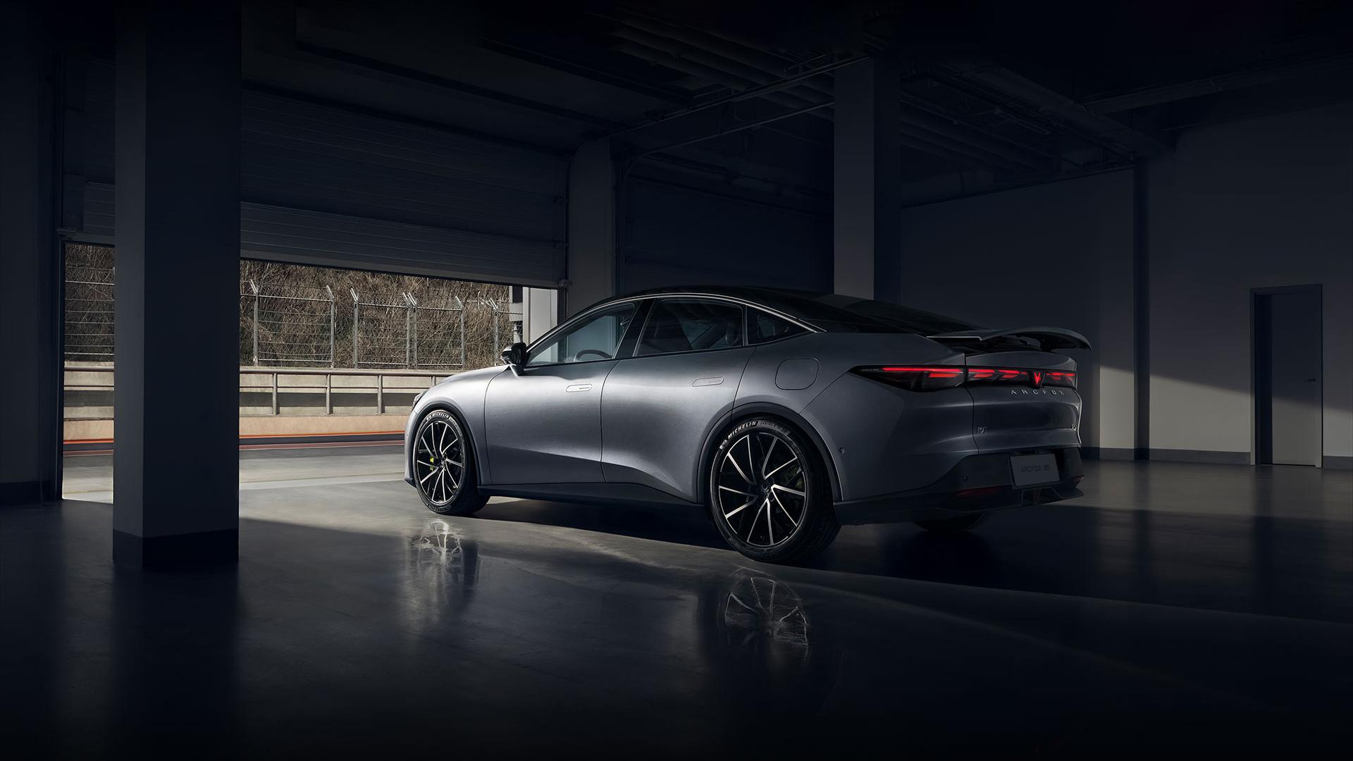 ArcFox S5 — купить электромобиль EV ASIA