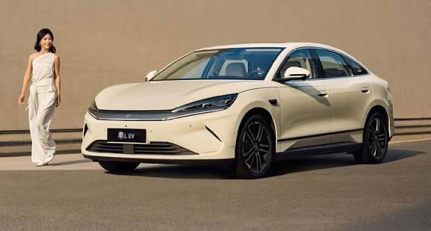 BYD Qin L EV фото 7