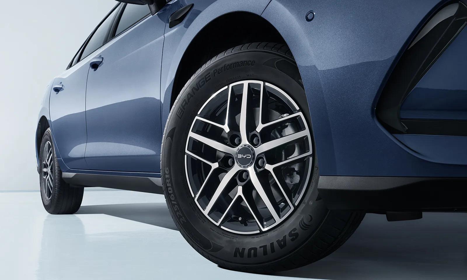 BYD Seal 05 DM-i фото 7