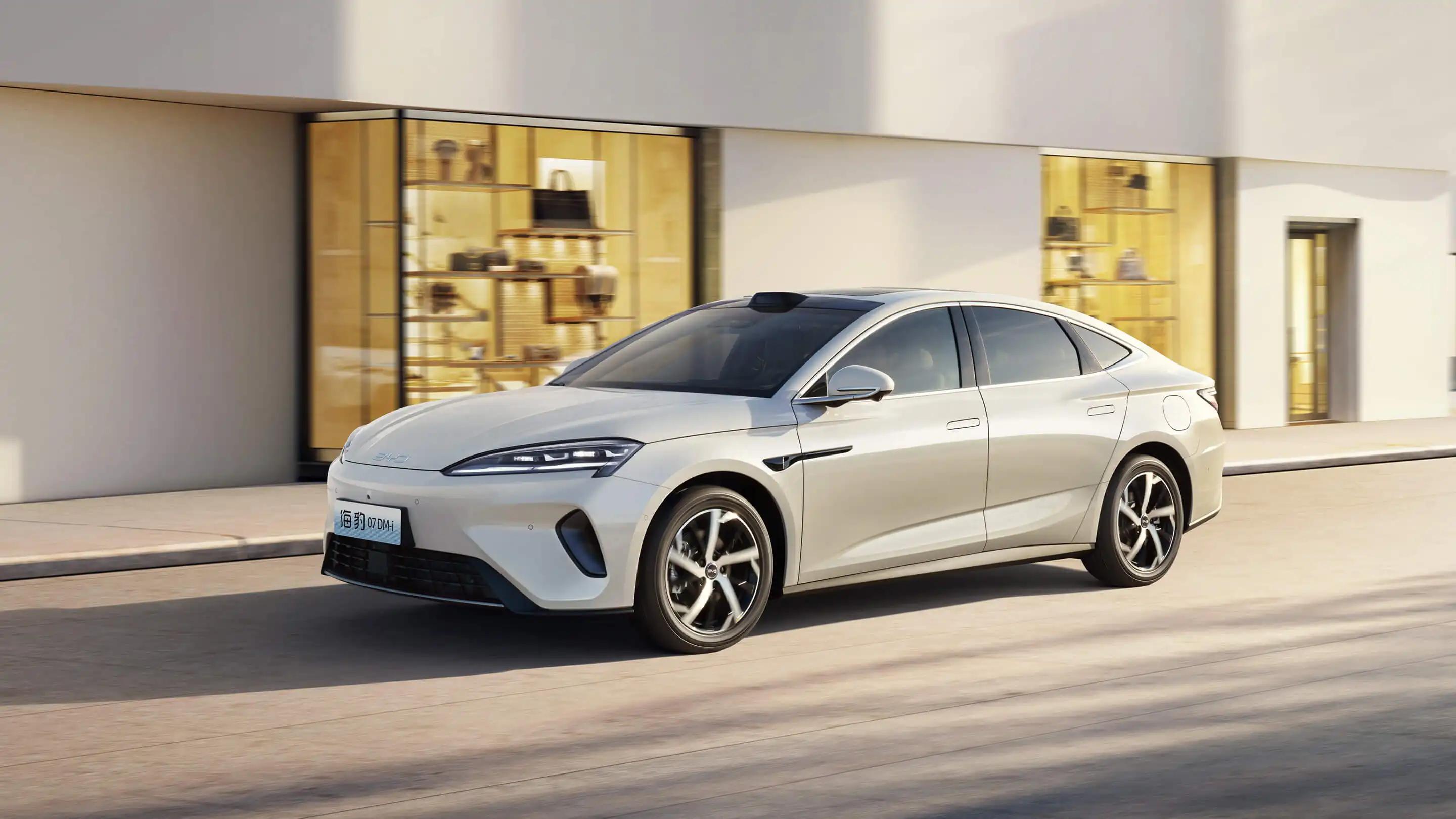 BYD Seal 07 DM I — купить электромобиль EV ASIA