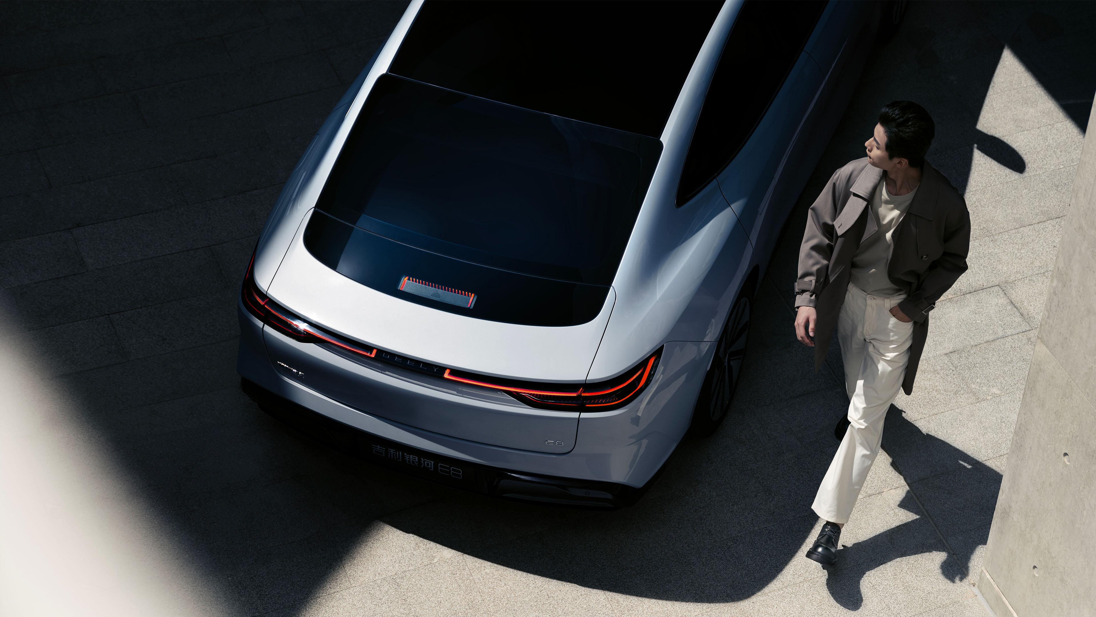Geely Galaxy E8 фото 3