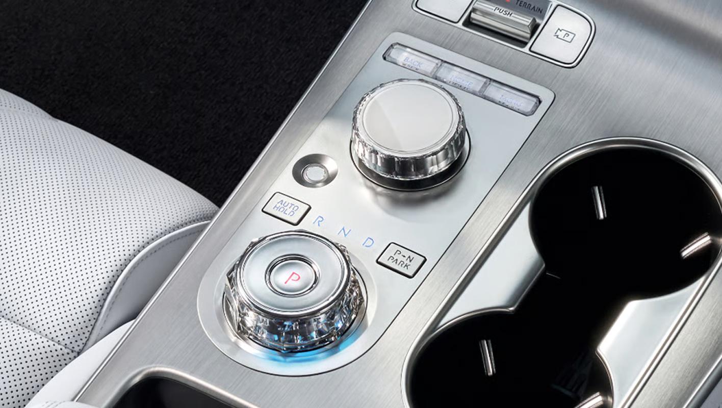 Genesis Electrified GV70 фото 11