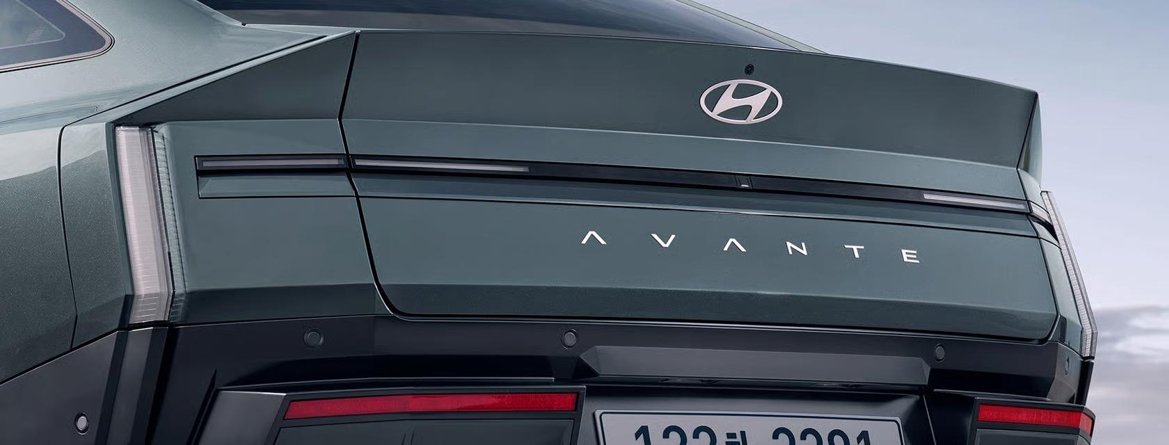 Hyundai Avante Hybrid фото 22