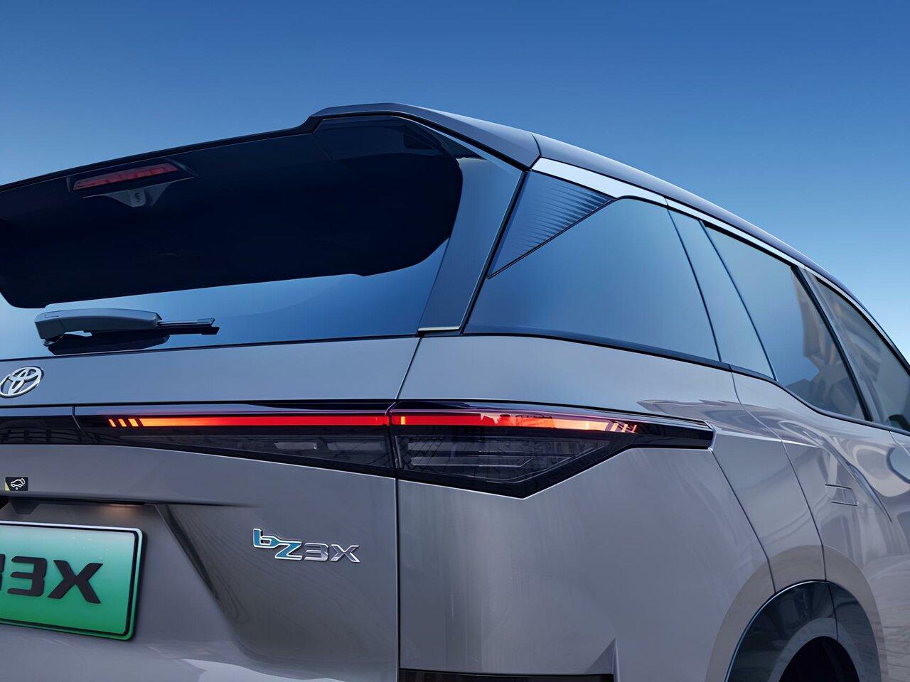Toyota bZ3X фото 10