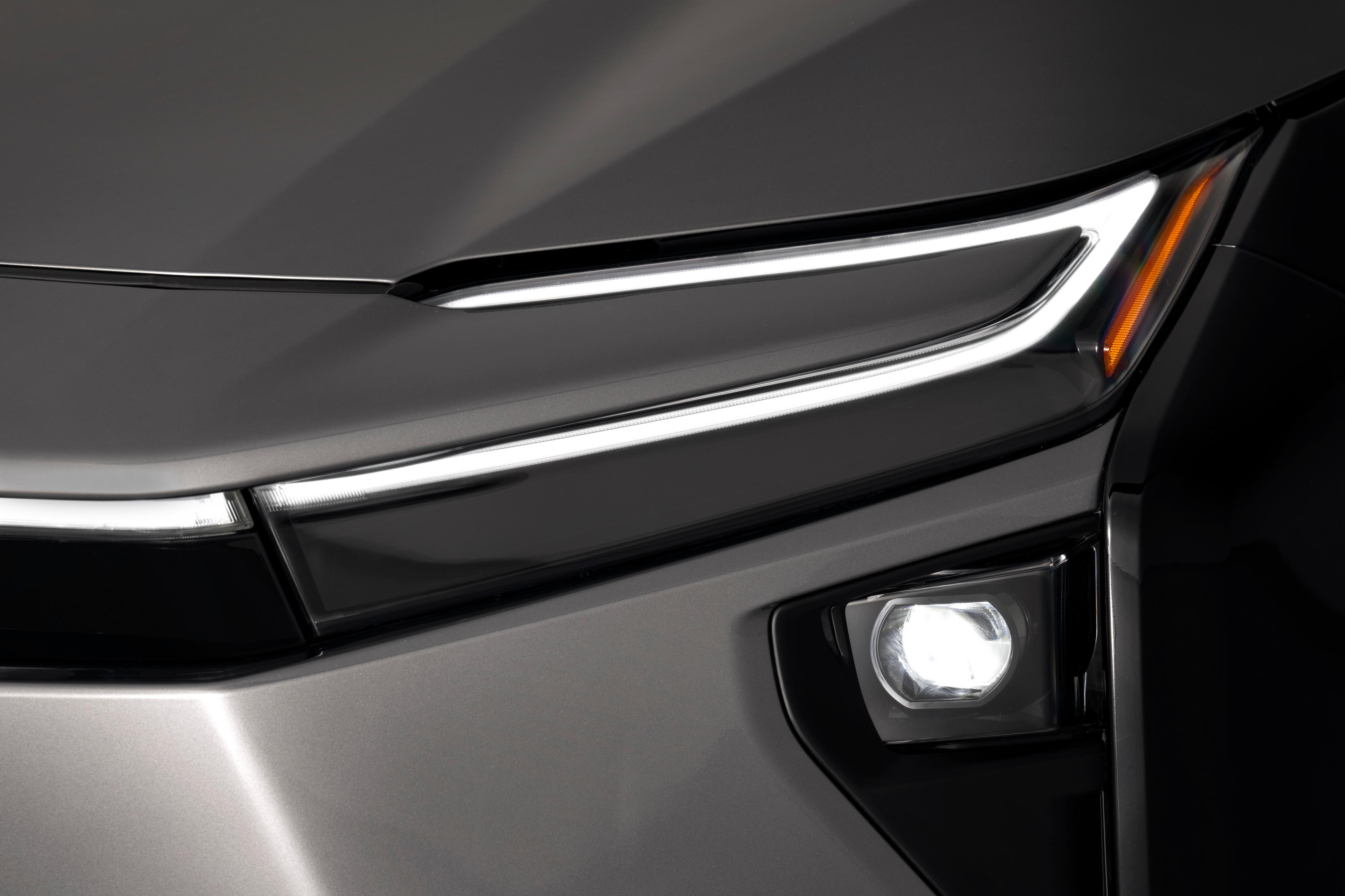 Toyota bZ4X фото 8
